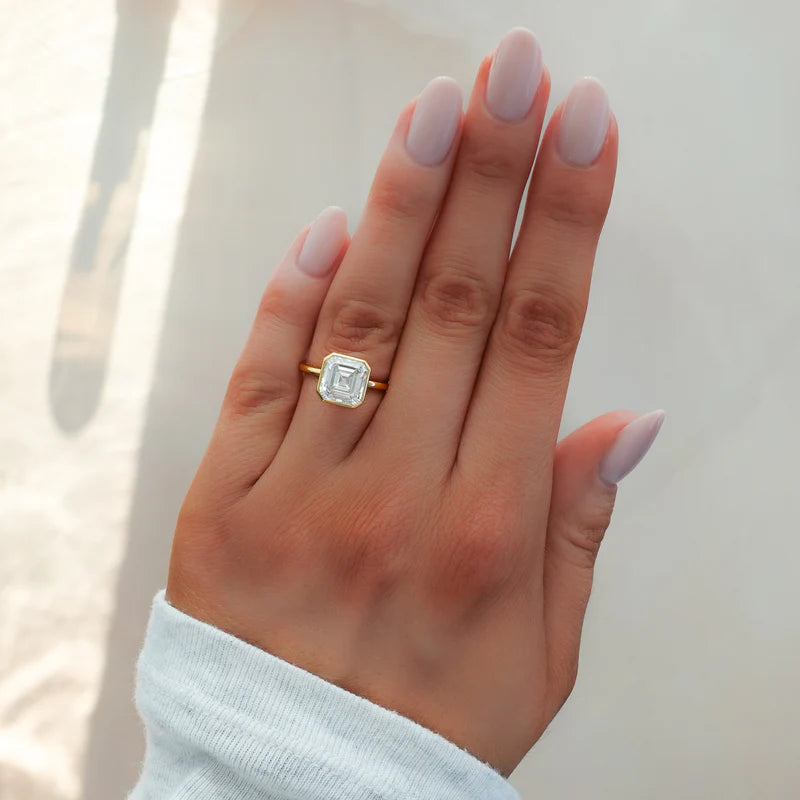Penumbra Bezel Set Engagement Ring With Asscher Cut