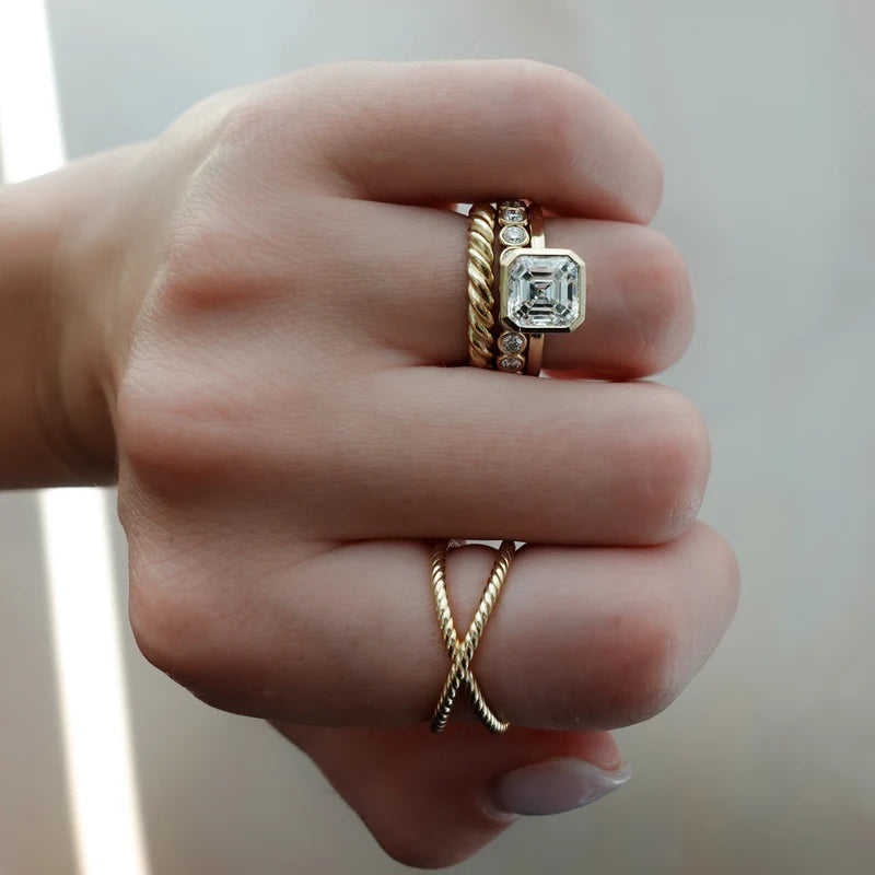Penumbra Bezel Set Engagement Ring With Asscher Cut